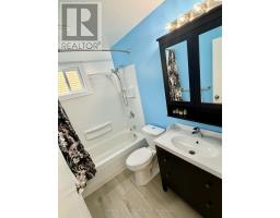 182 Elizabeth Street, Southwest Middlesex, ON N0L1M0 Photo 18