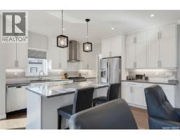 Kitchen - 730 Bolstad Turn, Saskatoon, SK S7W0X9 Photo 6