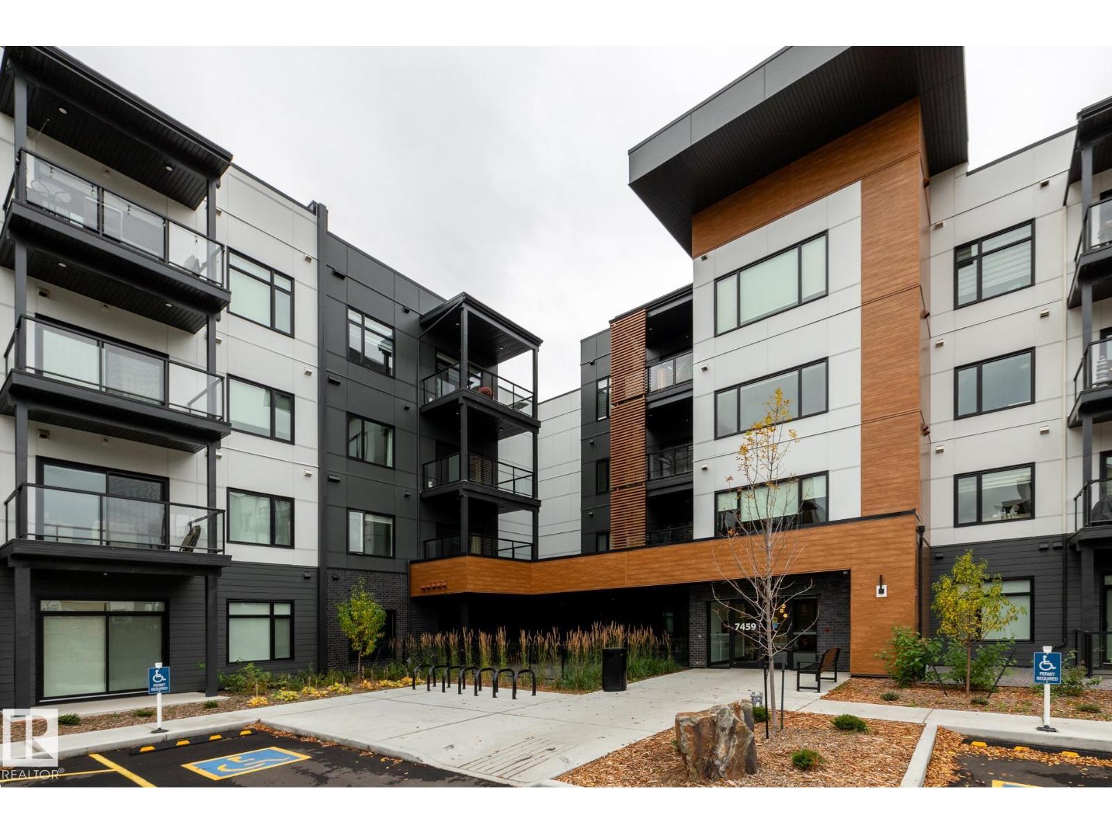 #418 7459 May Common NW, Edmonton, Alberta, T6R0X6