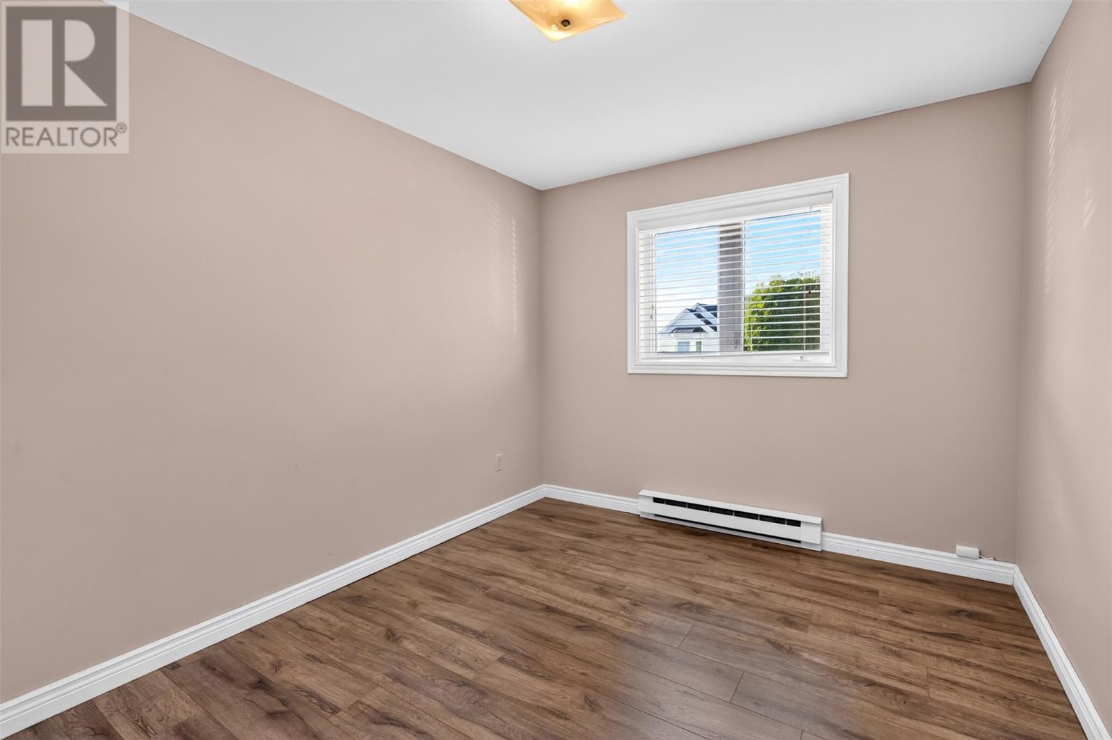 81 Paddy Dobbin Drive - 19