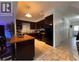 Kitchen - 648 Winterberry Avenue, Waterloo, ON N2V2X4 Photo 10