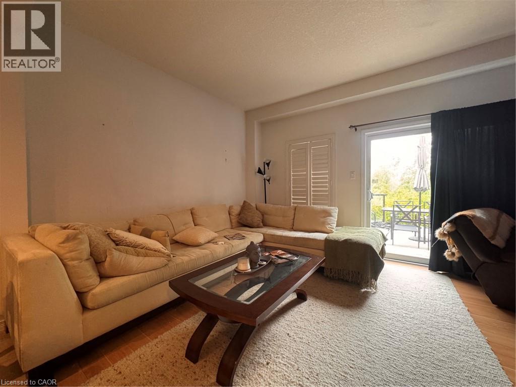 648 Winterberry Avenue — photo 7