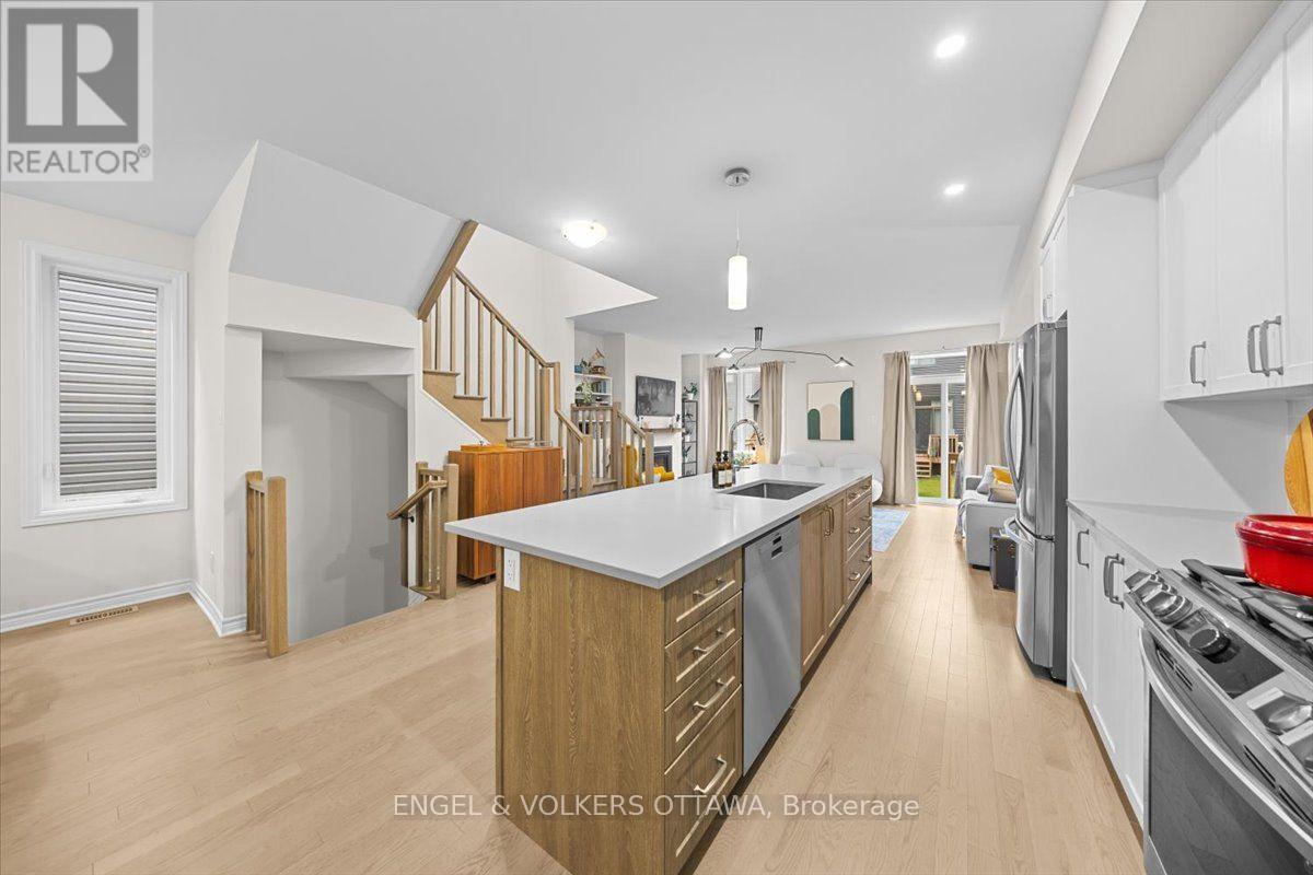 124 Patchell Place North — photo 10