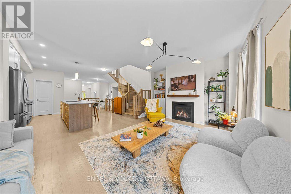 124 Patchell Place North — photo 18