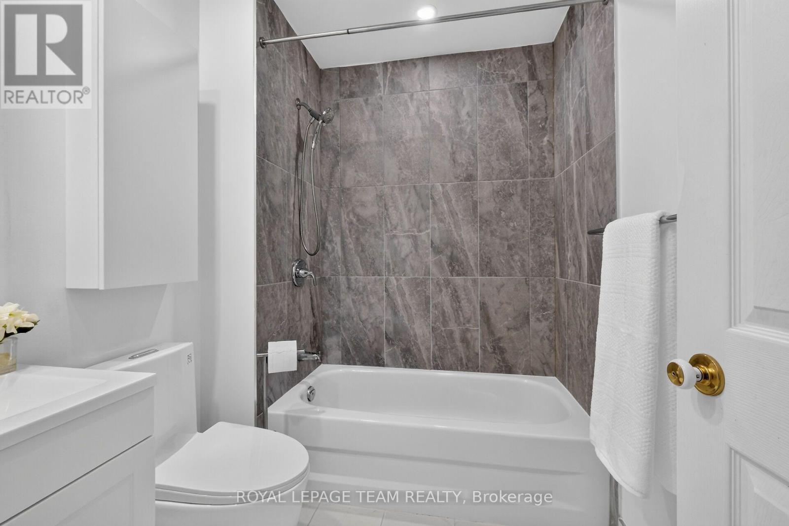 4482 Harper Avenue — photo 15