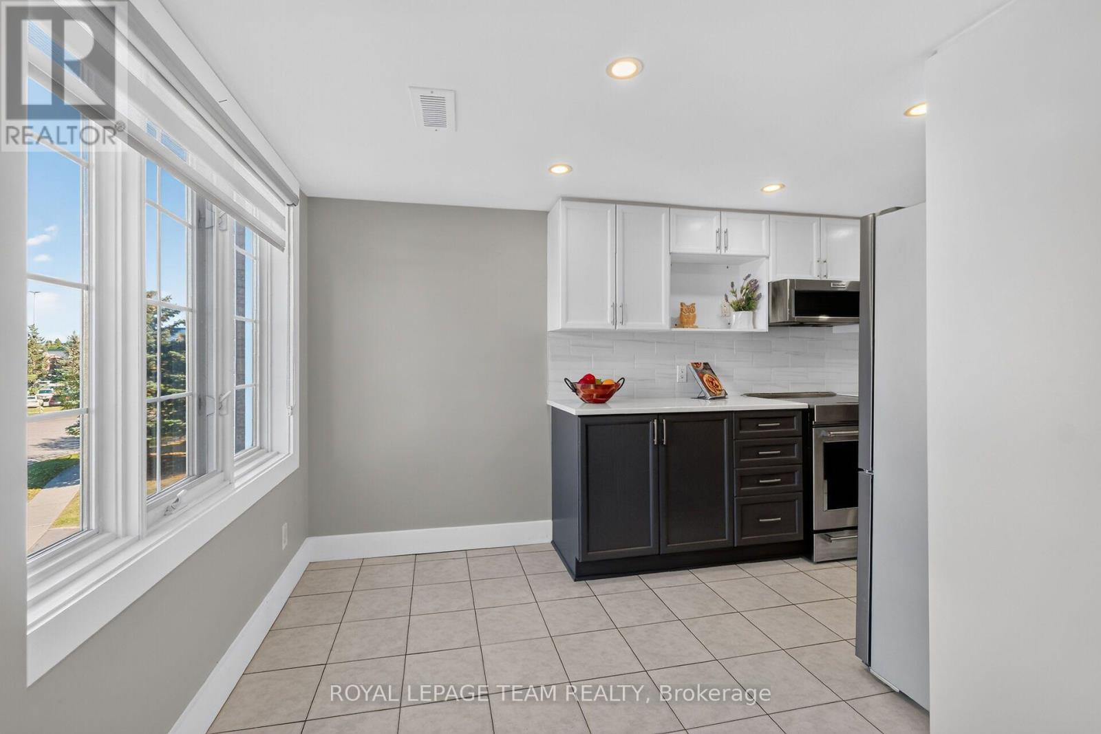 4482 HARPER AVENUE - 35