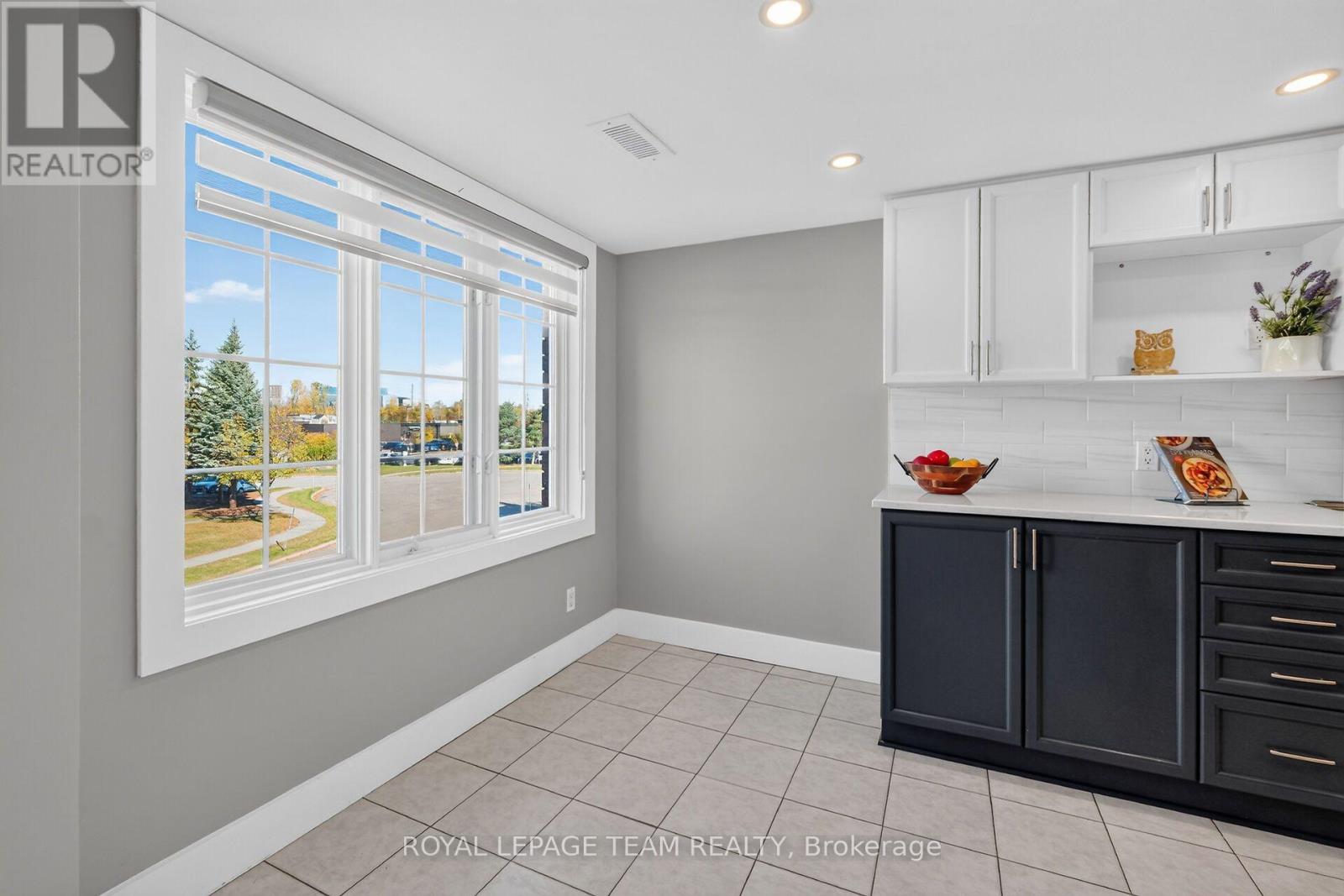 4482 HARPER AVENUE - 36