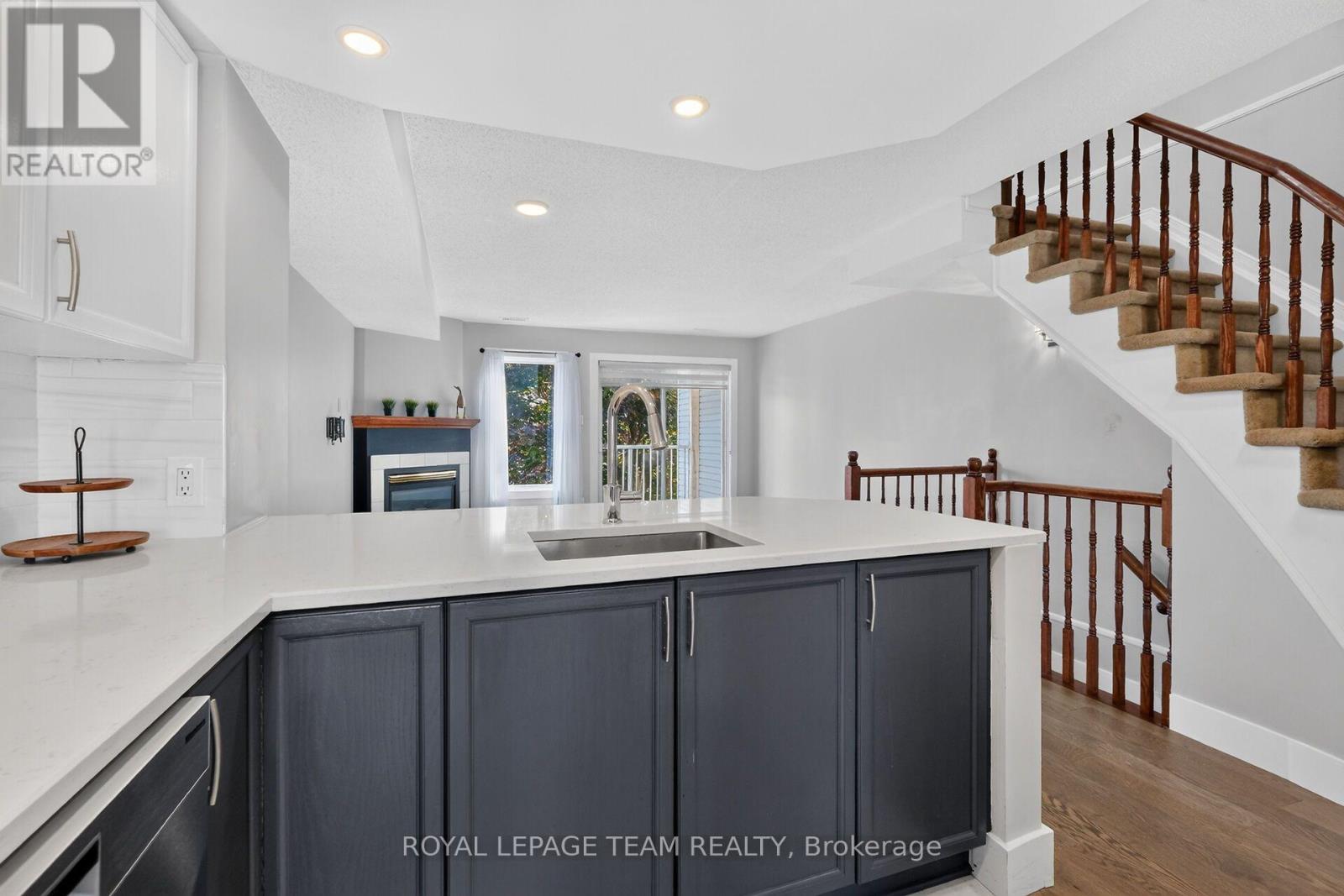 4482 HARPER AVENUE - 41