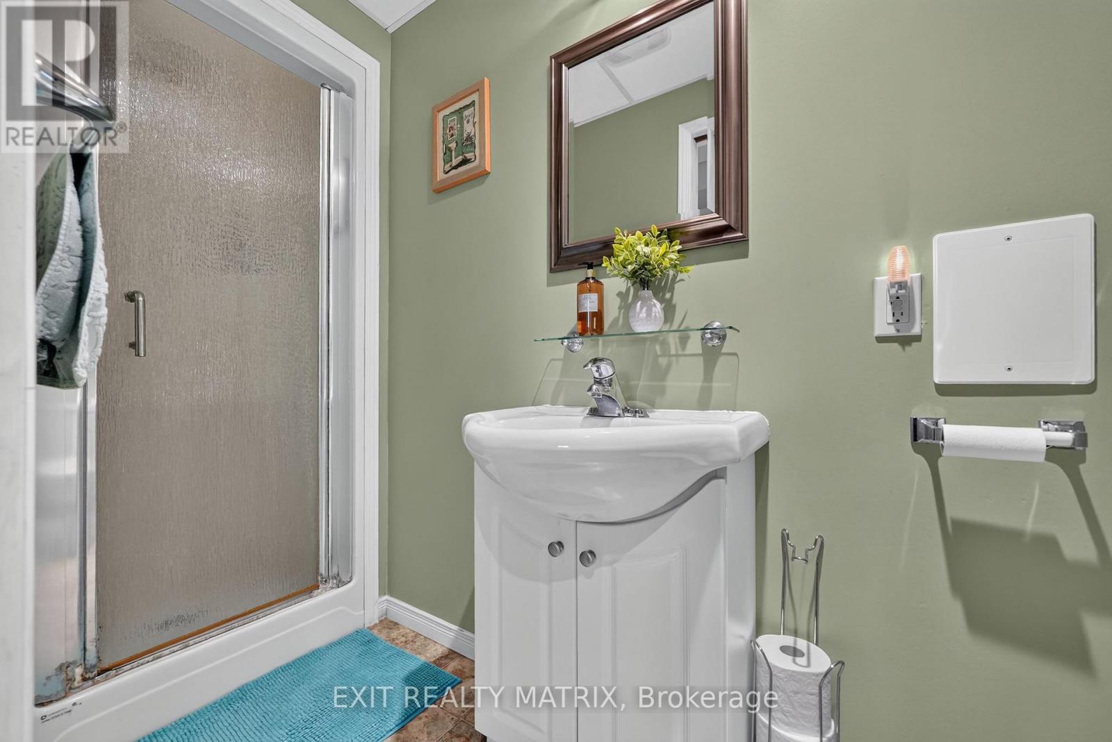 2871 Russland Road — photo 29