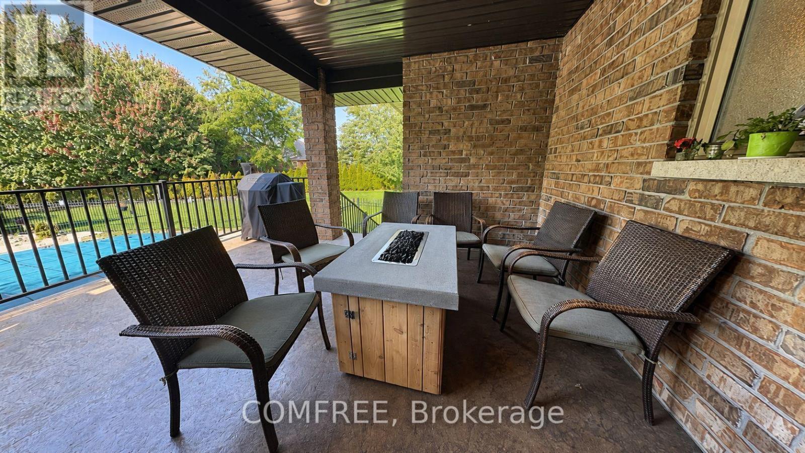 8 Marshwoods Boulevard — photo 38