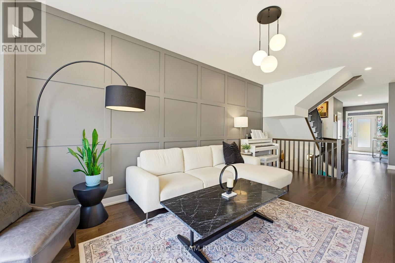 854 Solarium Avenue — photo 12