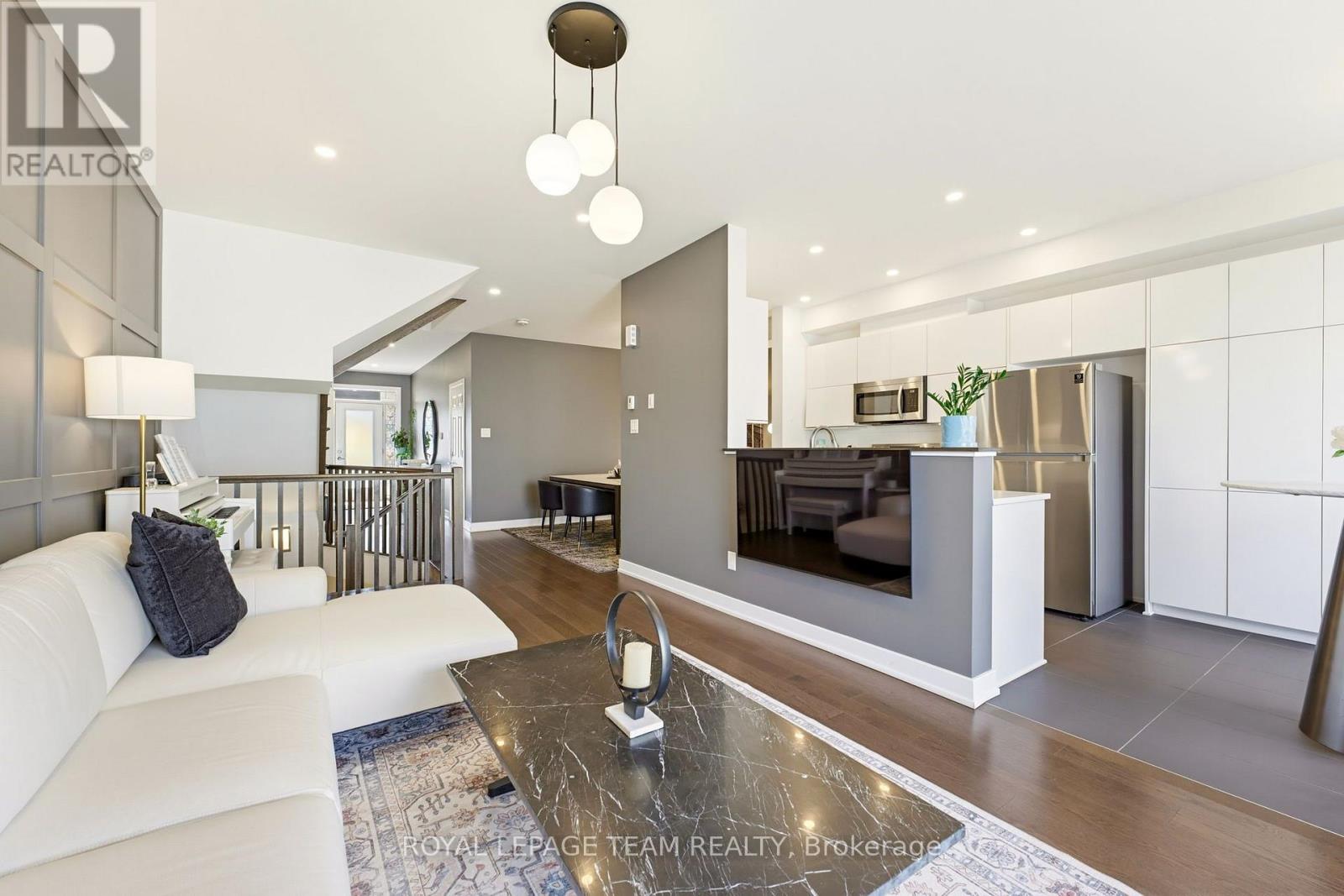 854 Solarium Avenue — photo 13