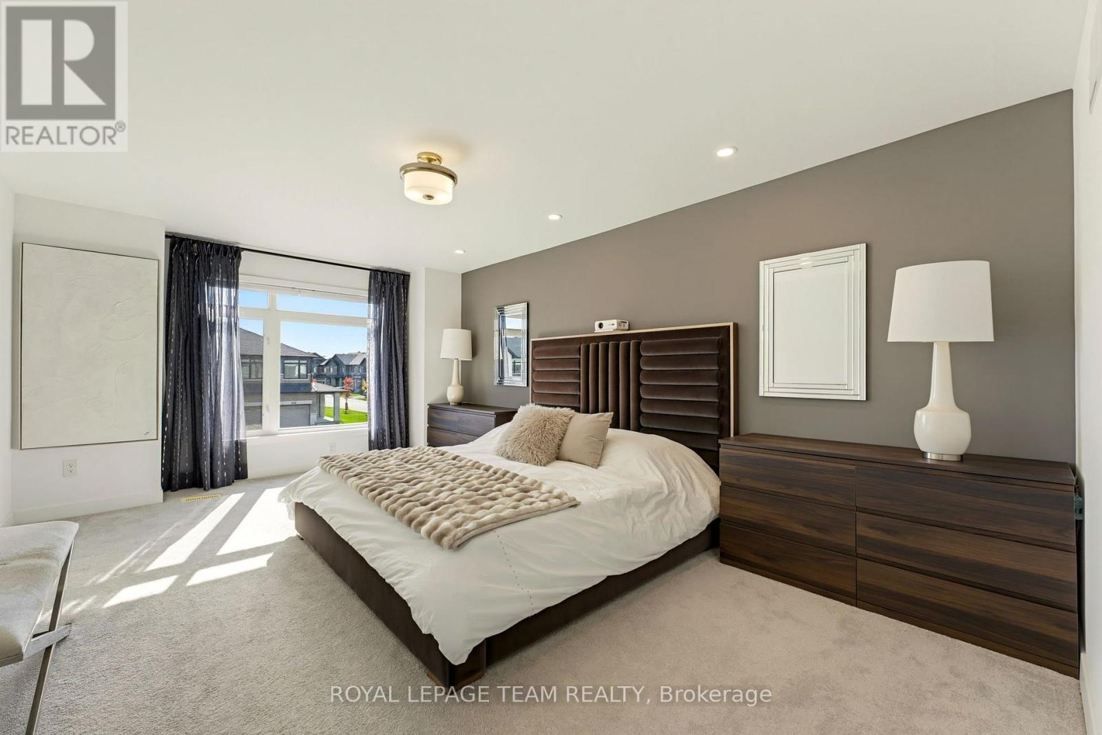 854 Solarium Avenue — photo 24