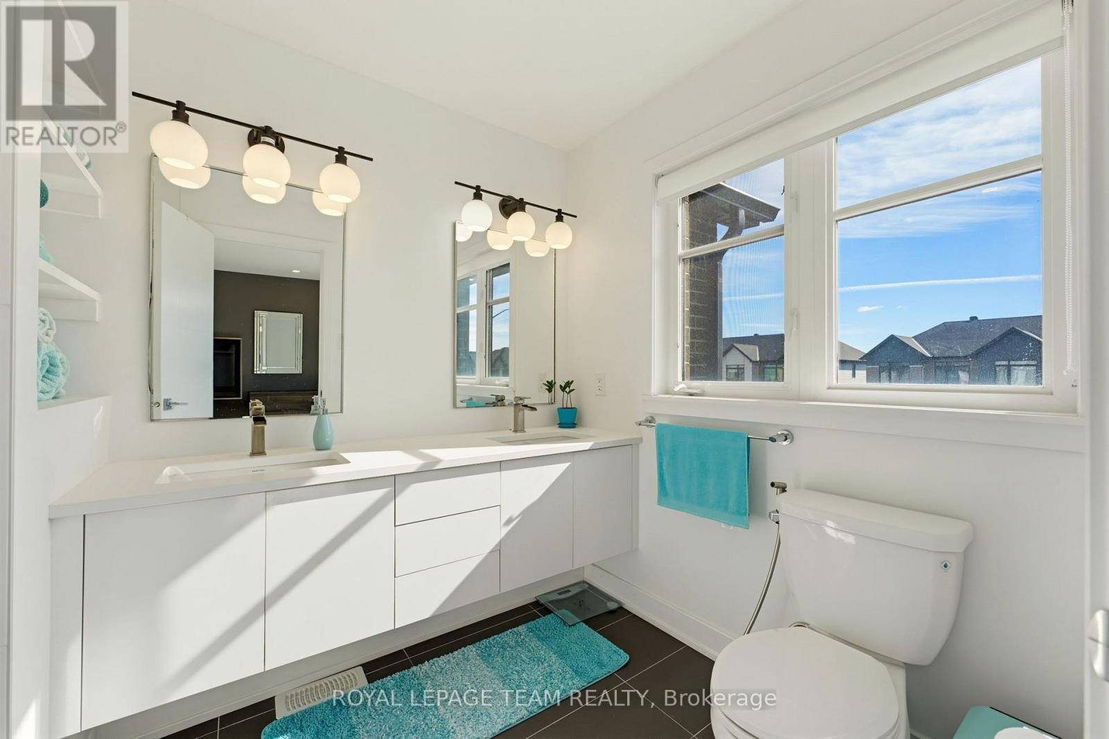 854 Solarium Avenue — photo 26