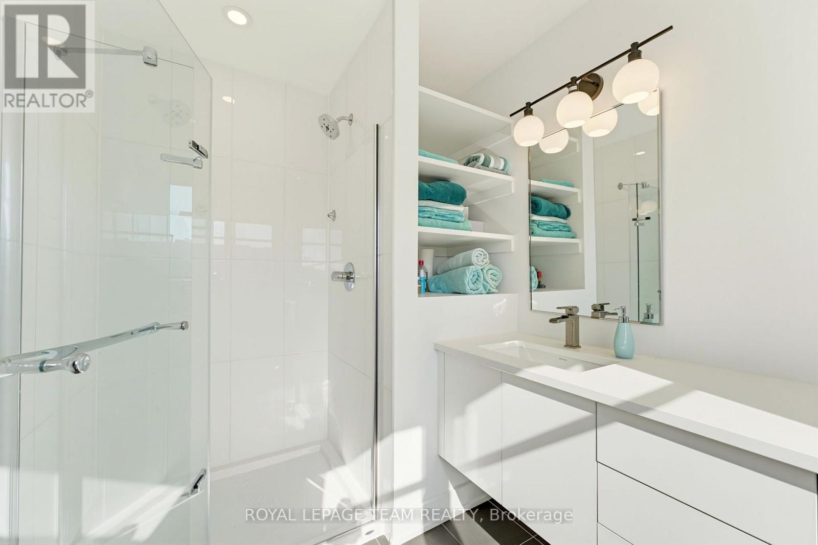 854 Solarium Avenue — photo 27