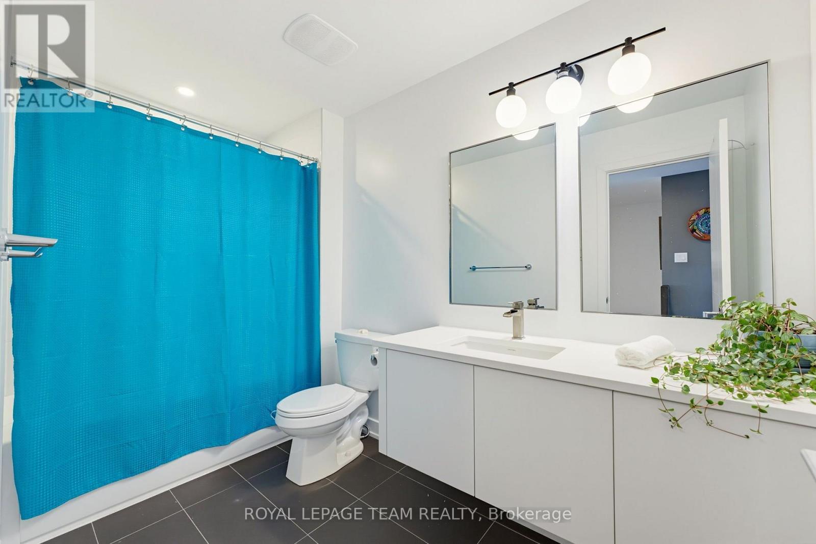 854 Solarium Avenue — photo 31