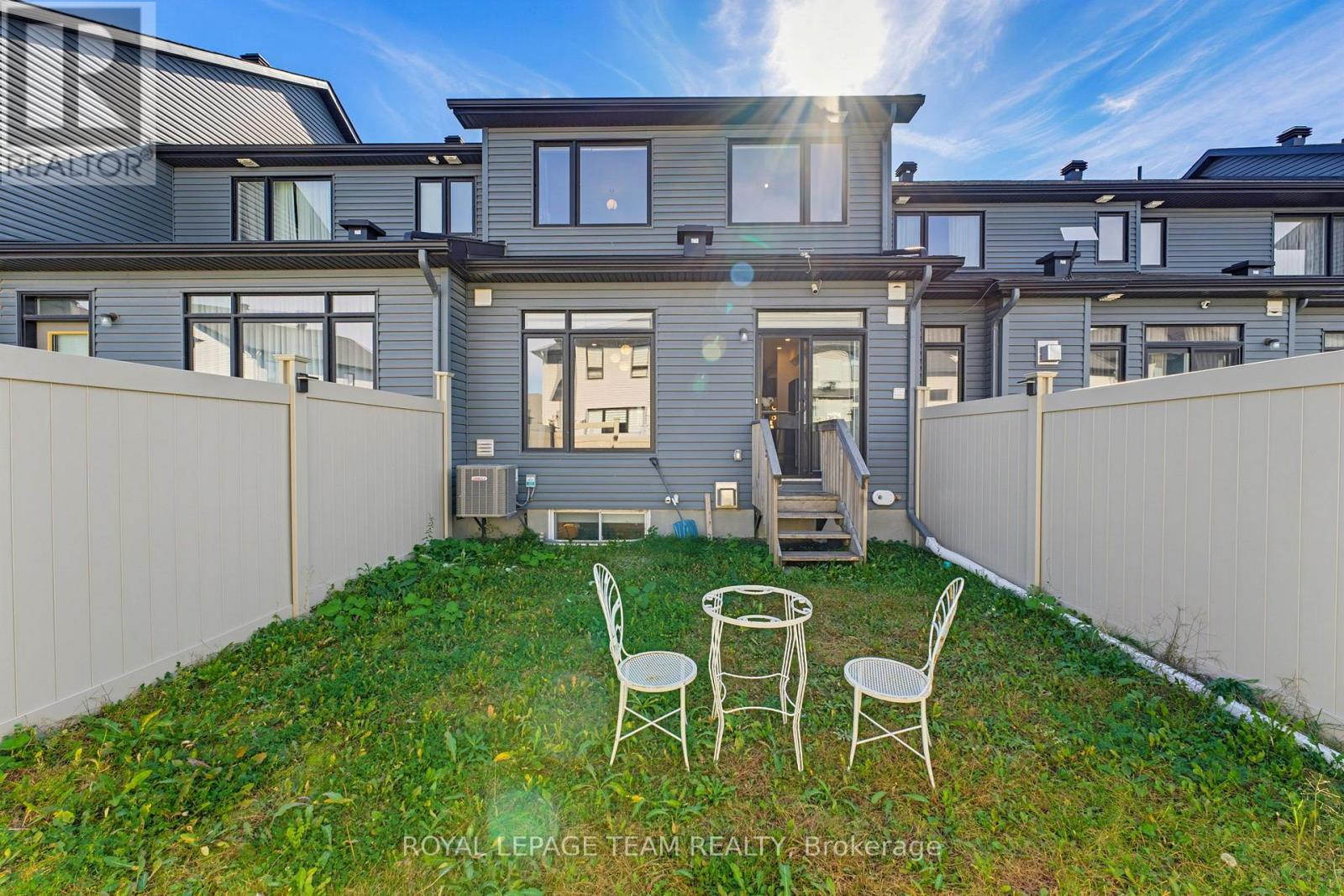 854 Solarium Avenue — photo 38