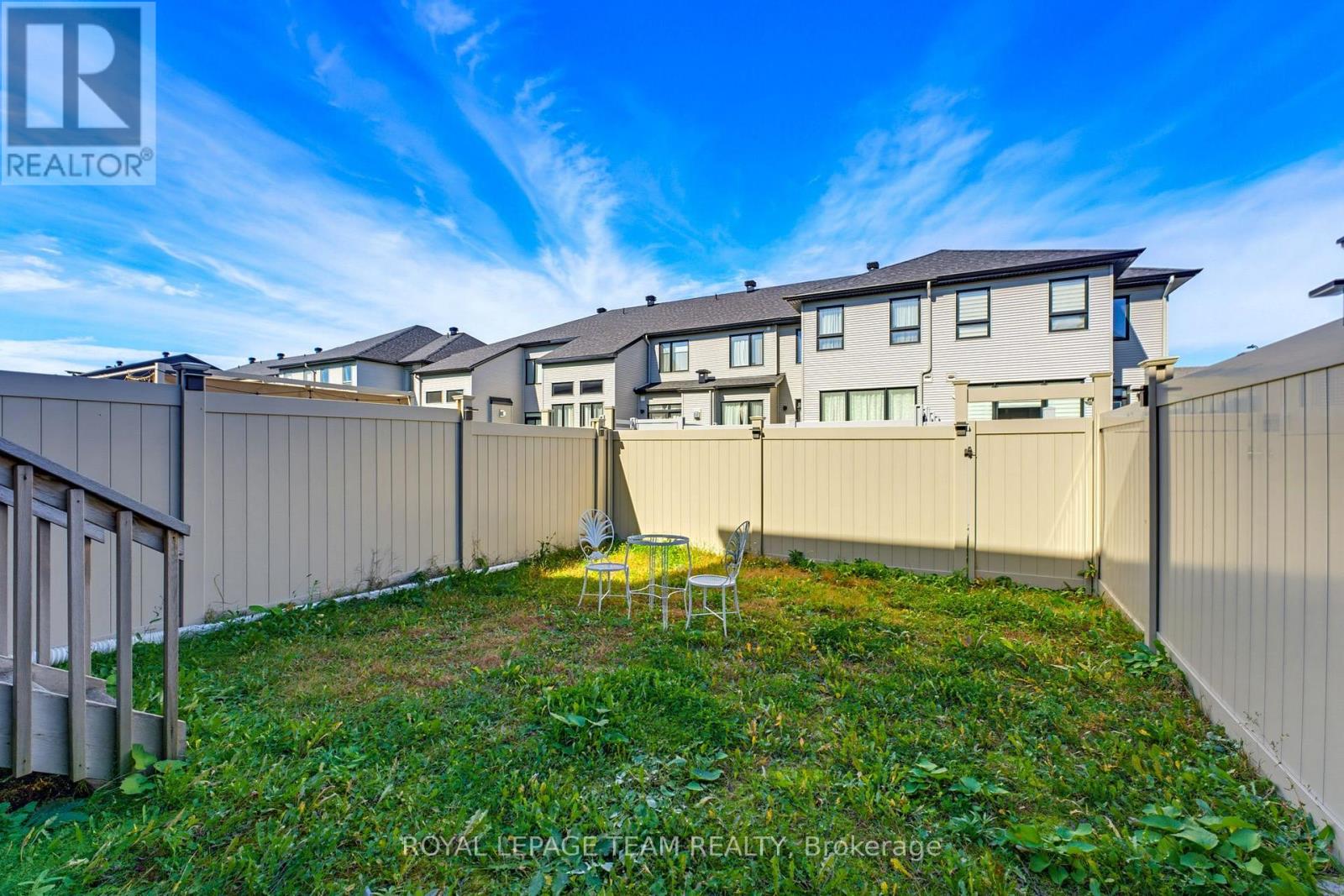 854 Solarium Avenue — photo 39