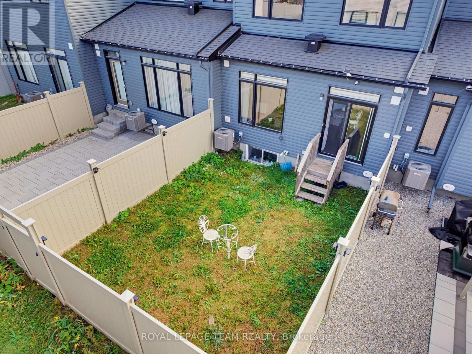 854 Solarium Avenue — photo 41