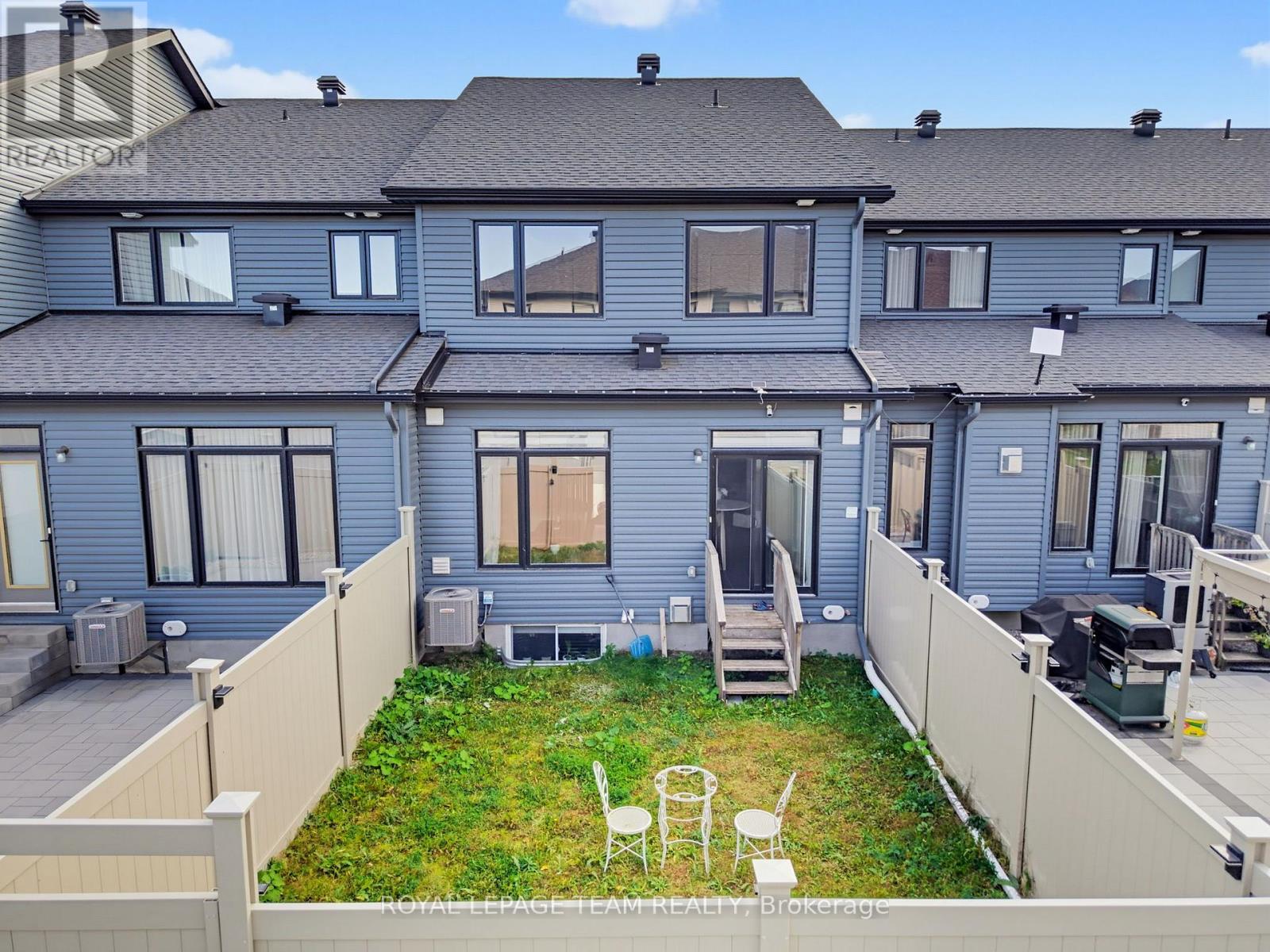 854 Solarium Avenue — photo 42