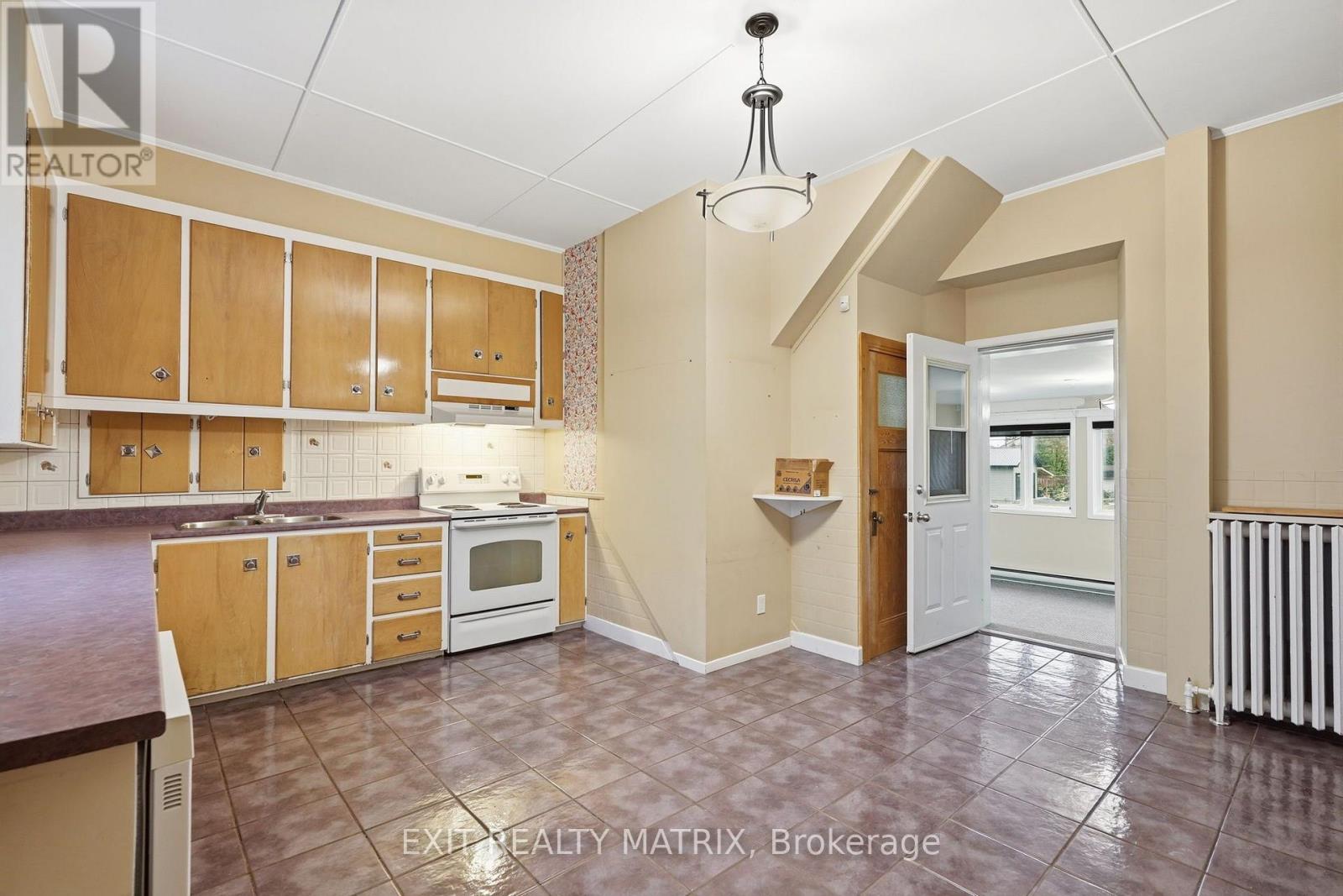 425 Water Street East — photo 11
