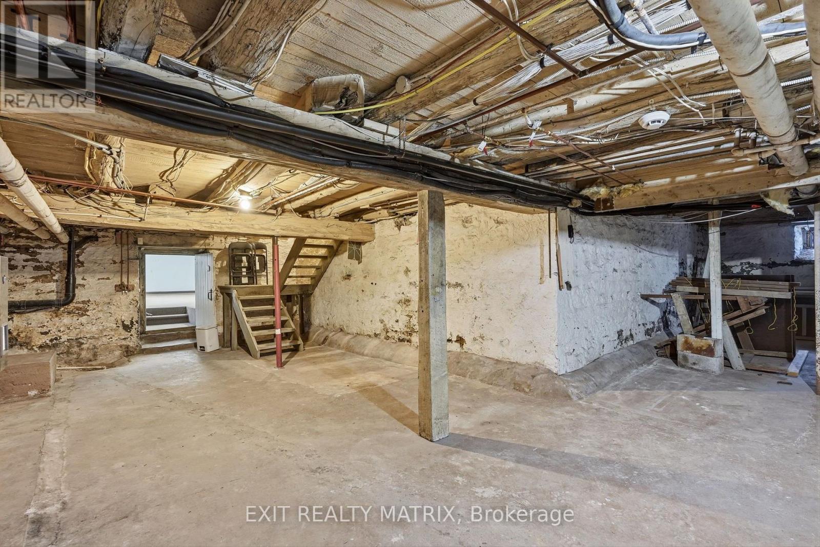 425 Water Street East — photo 38