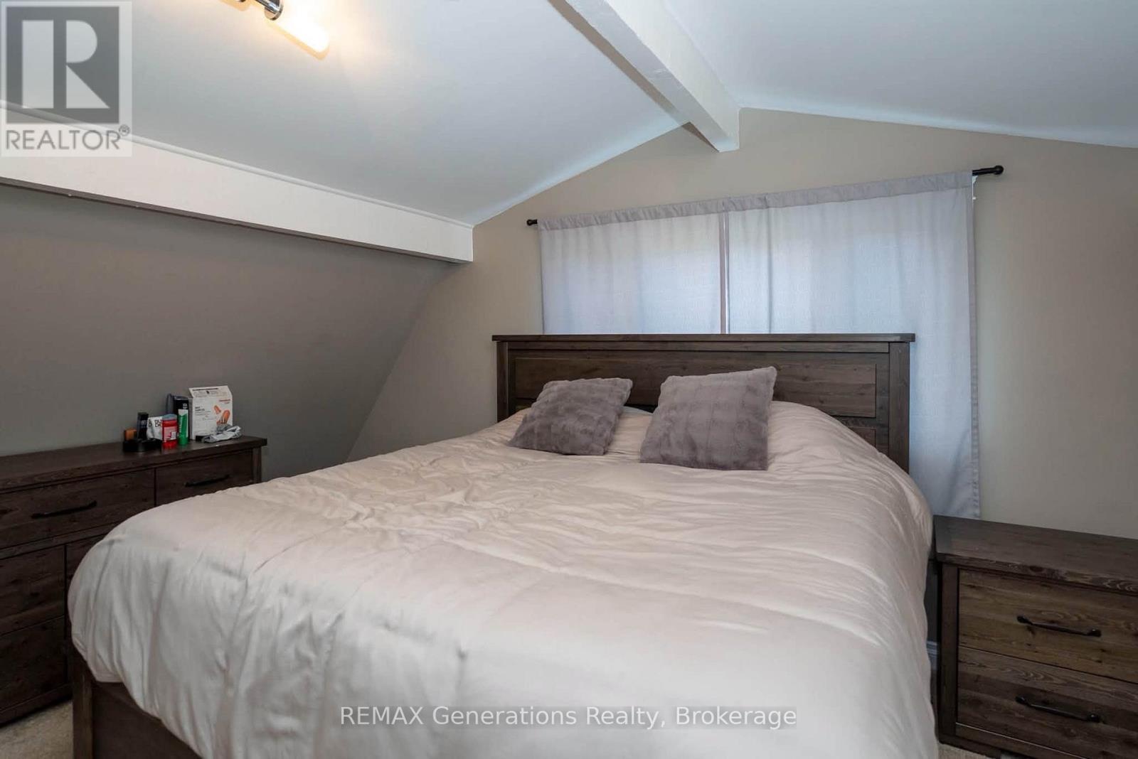 475 Hazelwood Drive — photo 11