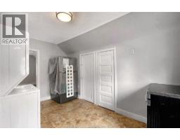 736 University East Unit# 2, Windsor, ON N9A2Z7 Photo 9