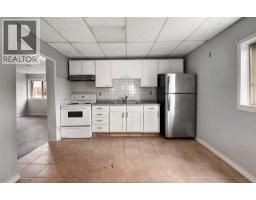 736 University East Unit# 3, Windsor, ON N9A2Z7 Photo 6