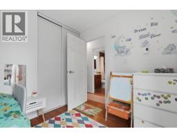 2587 Burian Drive, Coquitlam, BC V3K5W8 Photo 17