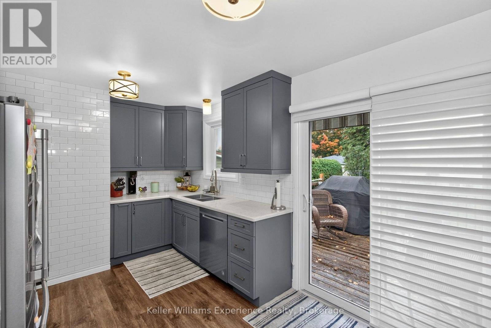 681 HARVEY AVENUE - 10