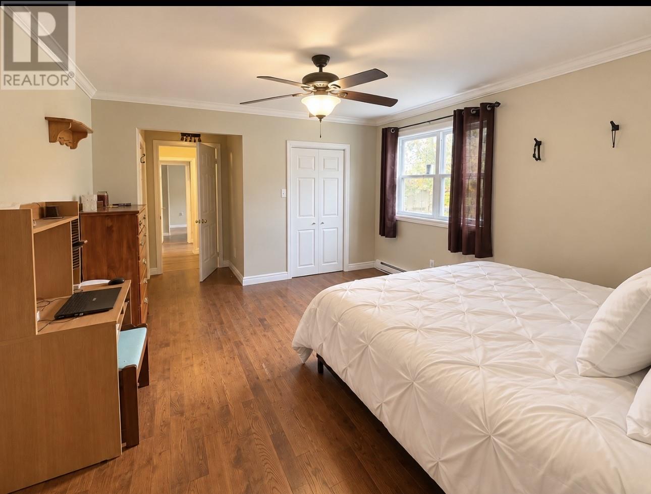 22 Main Street - 17