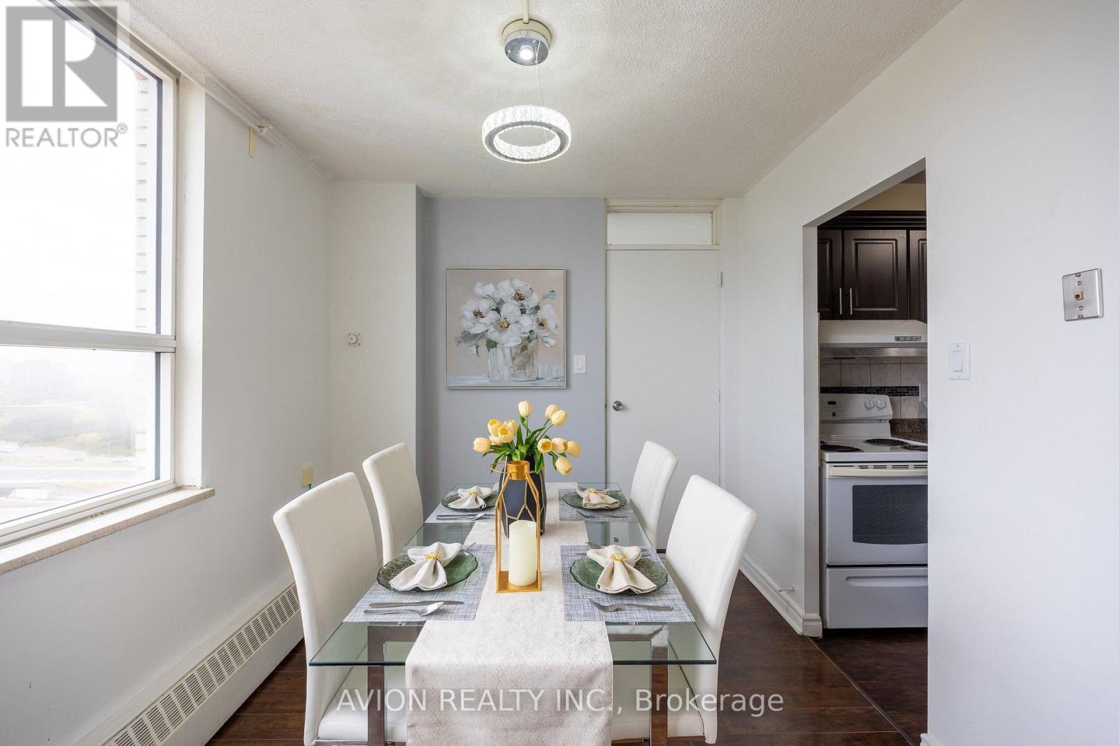 1911- 5 Parkway Forest Drive, Toronto, ON photo 16