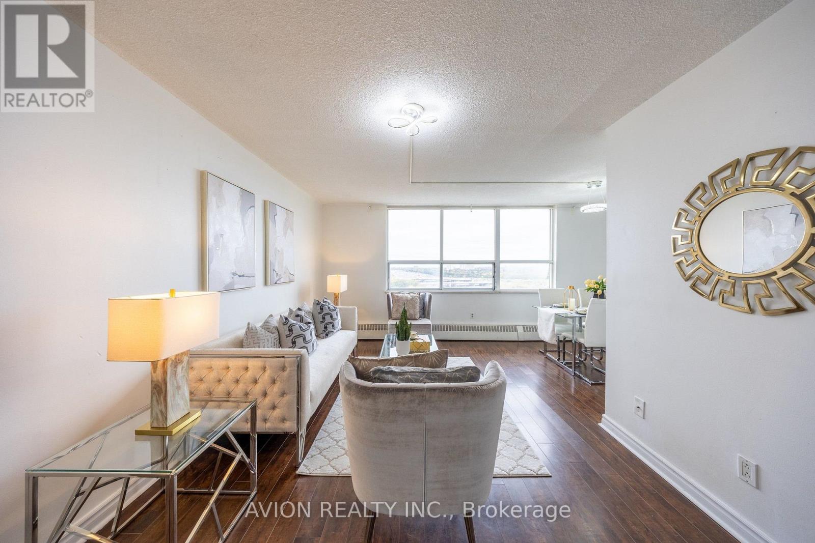 1911- 5 Parkway Forest Drive, Toronto, ON photo 8
