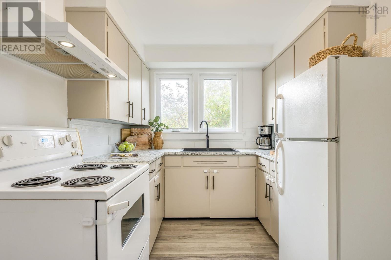 1 Joffre Street - 14