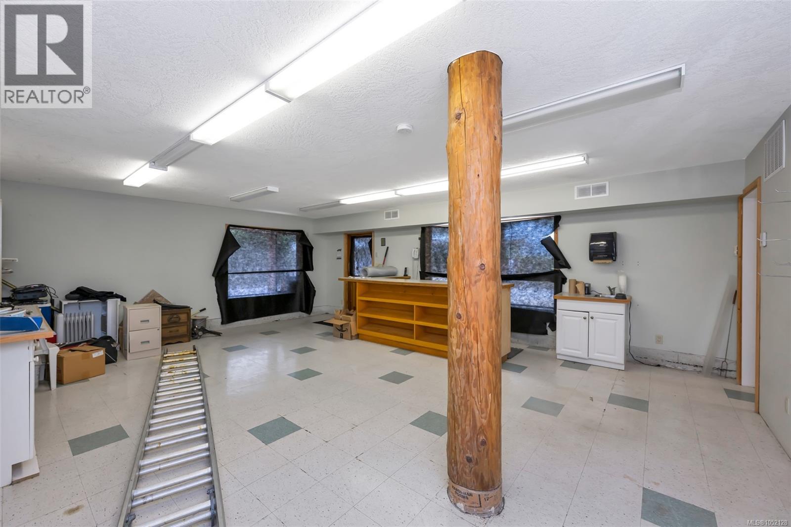 #50 8631 South Shore Rd - 59
