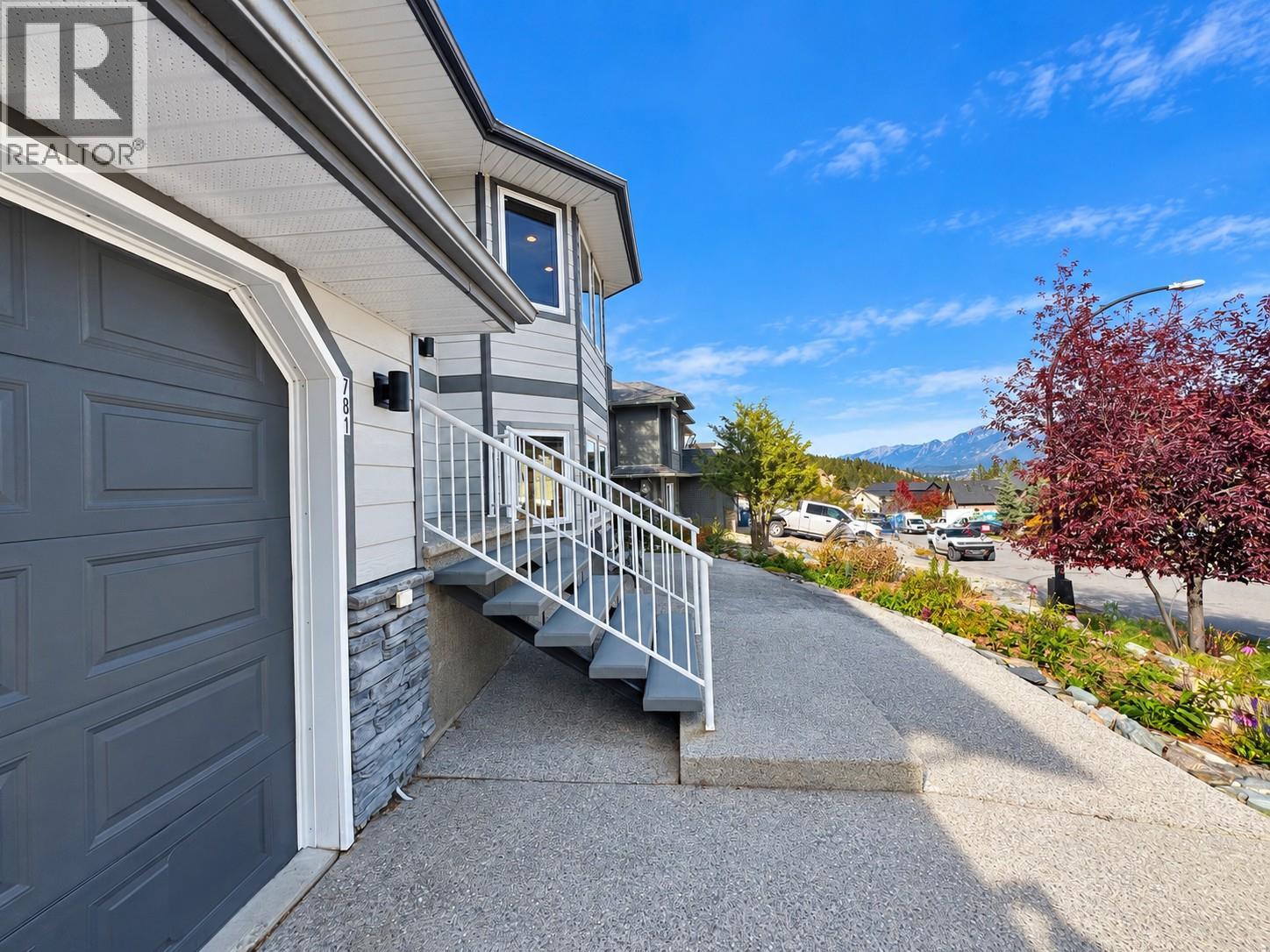 781 WESTRIDGE Drive - 11