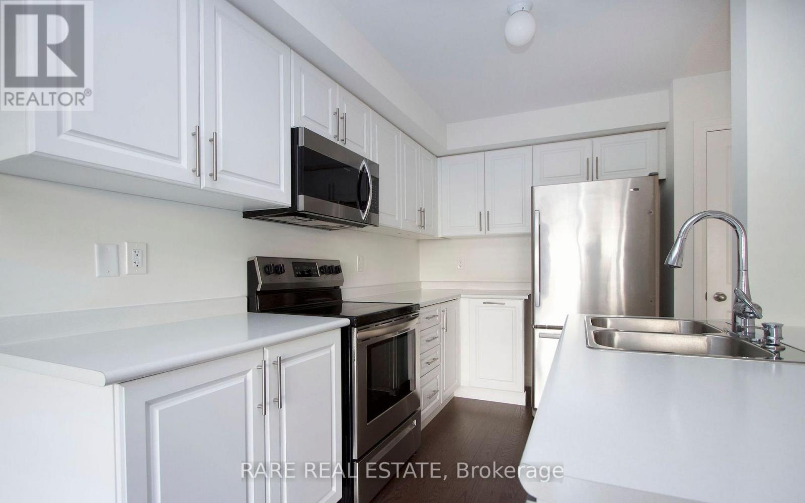 1 Queen Alexandra Lane, Clarington, ON photo 2
