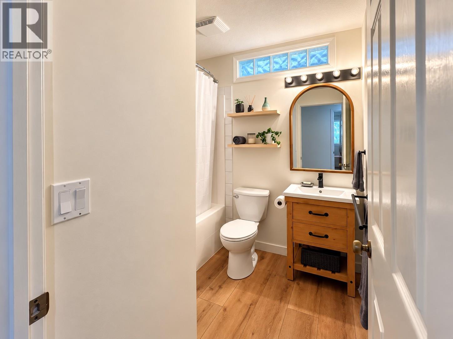 781 WESTRIDGE Drive - 44