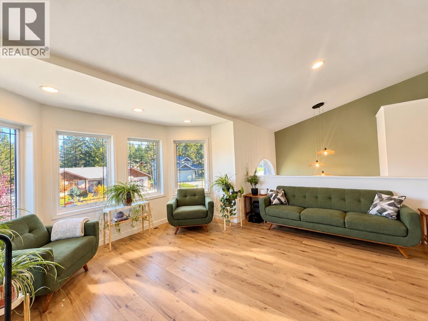 781 WESTRIDGE Drive - 22