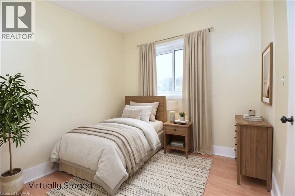 201 Strathearne Avenue — photo 14