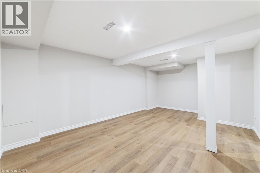 1475 Upper Gage Avenue — photo 29