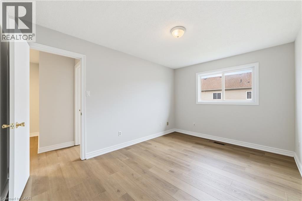 1475 Upper Gage Avenue — photo 27