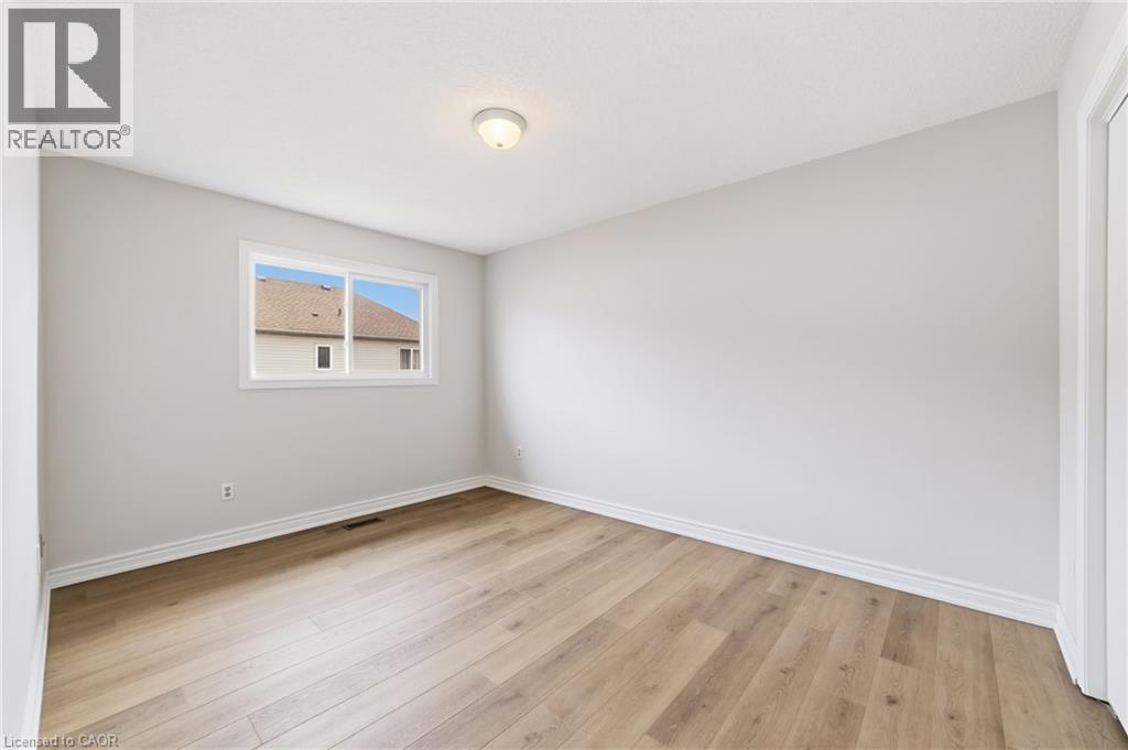 1475 Upper Gage Avenue — photo 25