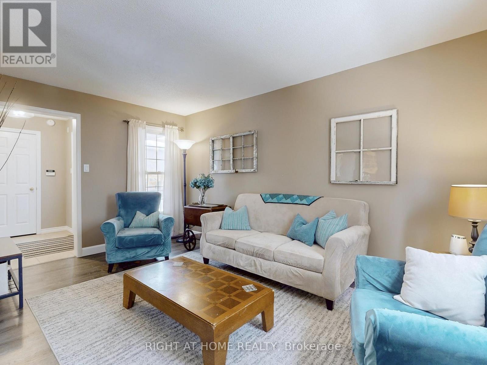 9 Sherie Drive, Georgina, ON photo 5