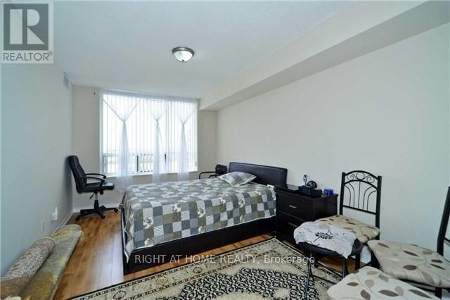 330 Red Maple Road — photo 8