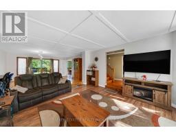Kitchen - 4365 Huronia Road, Severn, ON L3V0G6 Photo 7