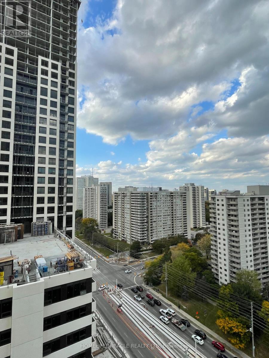 3504 Hurontario Street — photo 11
