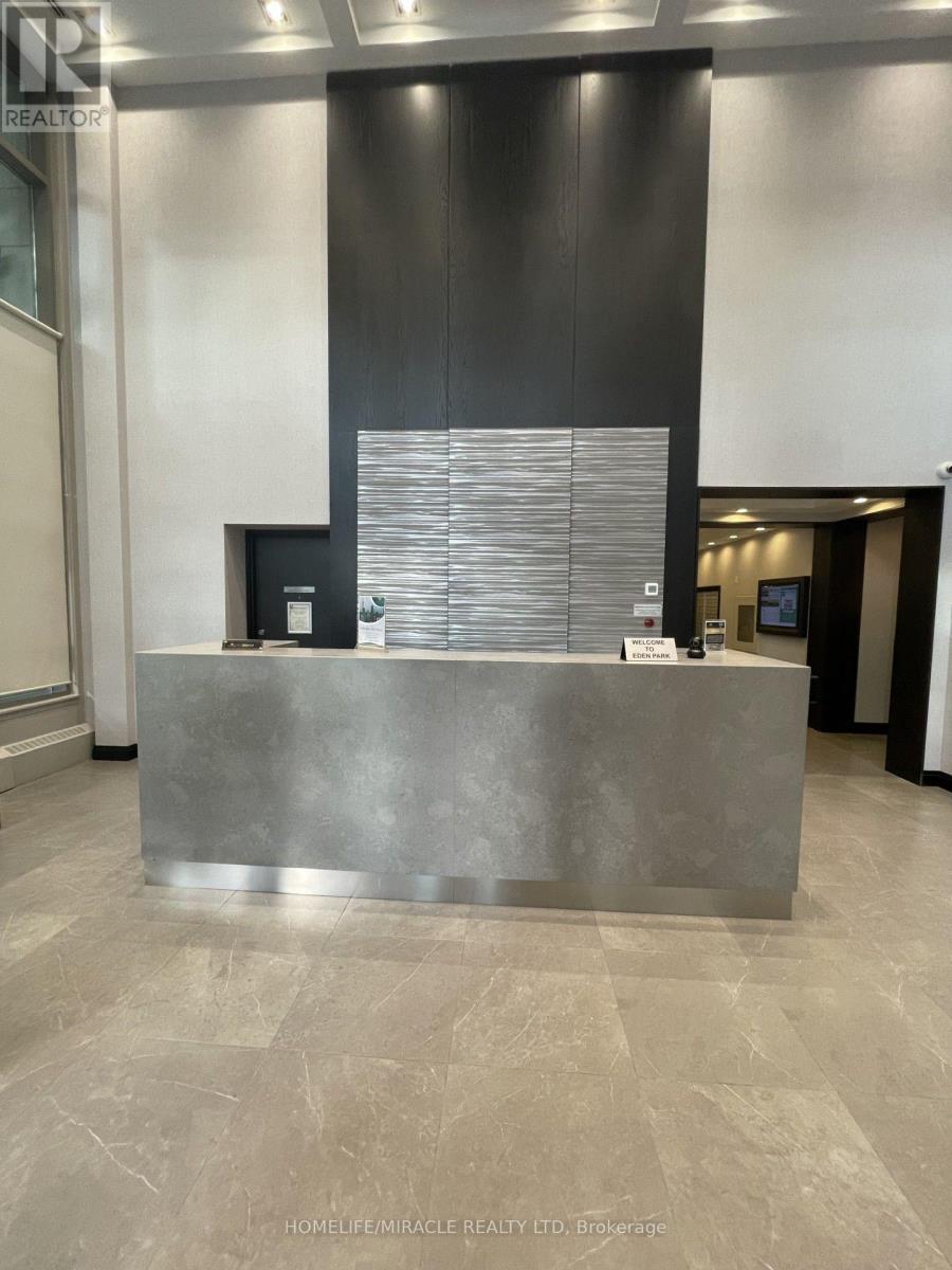 3504 Hurontario Street — photo 3