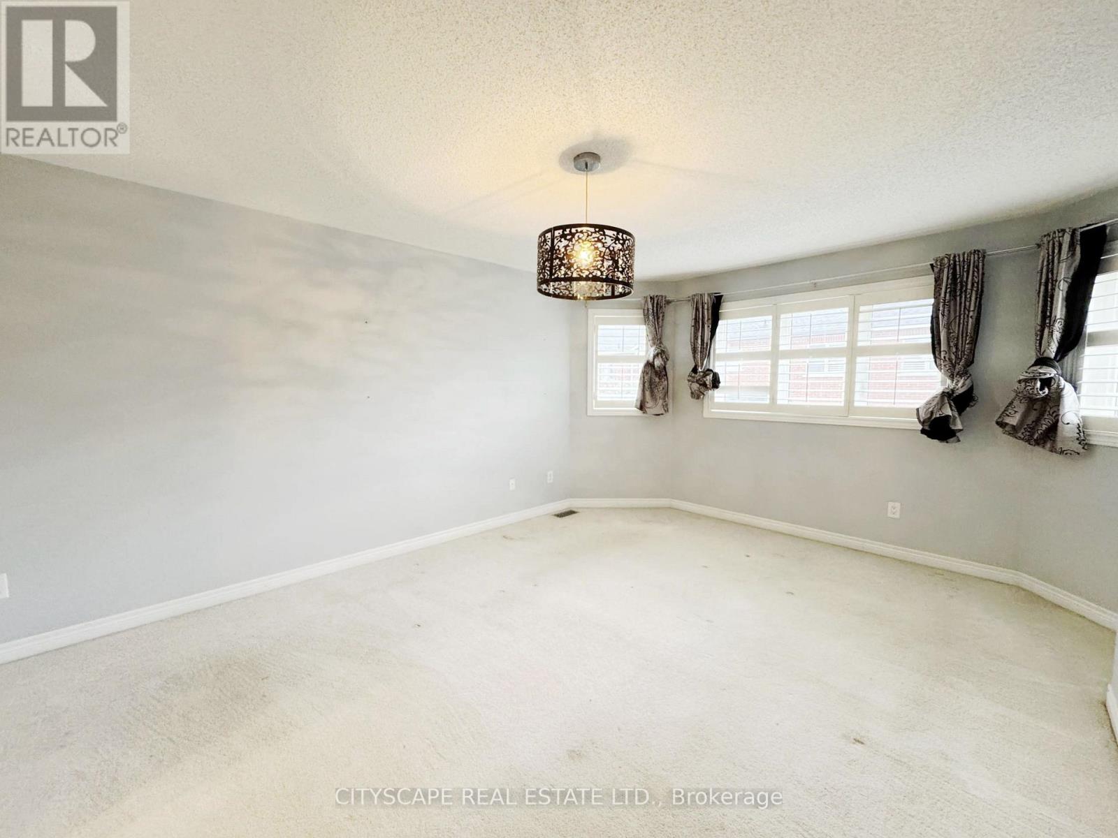 405 Scott Boulevard, Milton, ON photo 19
